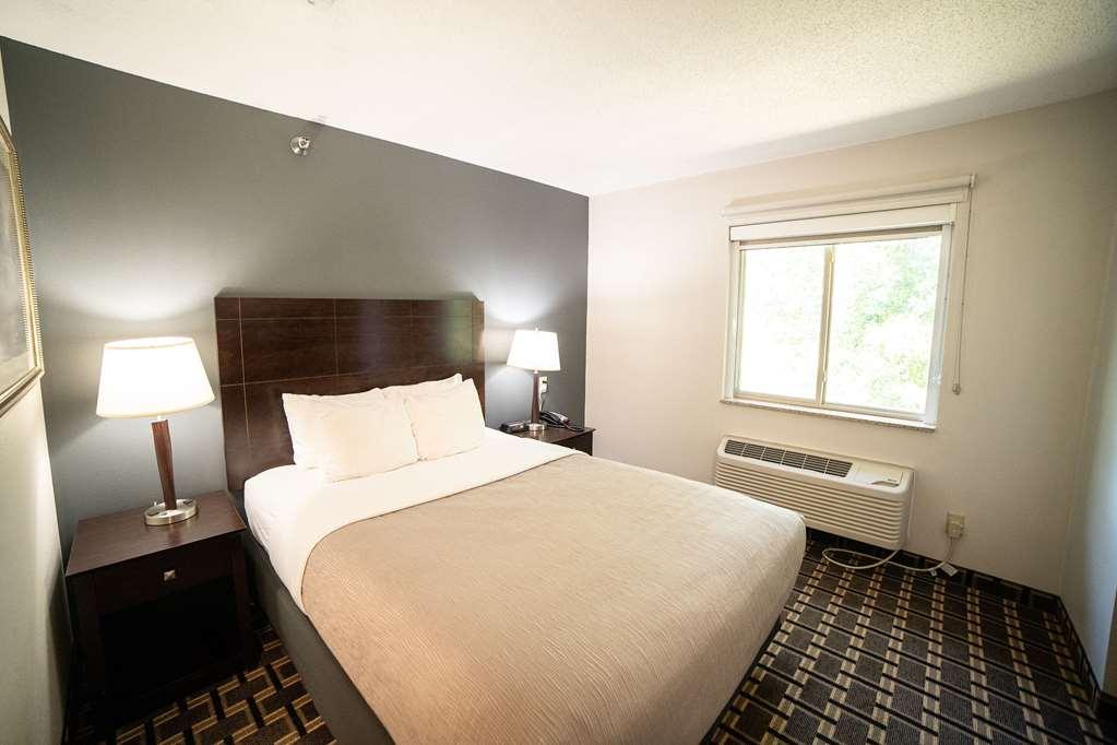 Quality Inn & Suites Watertown Near Prairie Lakes Ice Arena Habitación foto